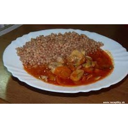 2. Debrecínsky bravčový guláš, varené cestoviny kolienka   ( 120/300)g – 1,3,7